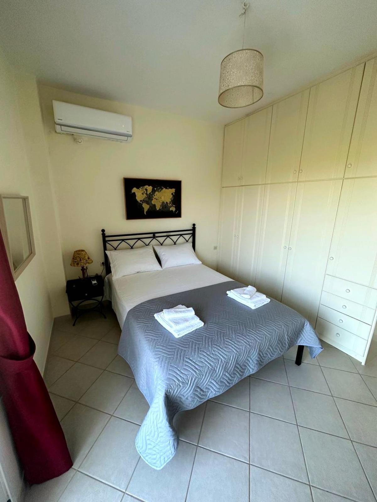 Appartamento Casa Blanca II Pírgos Dhiroú Esterno foto